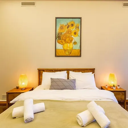 Apartment Enchanting Flat In Beyoglu With Bosphorus View