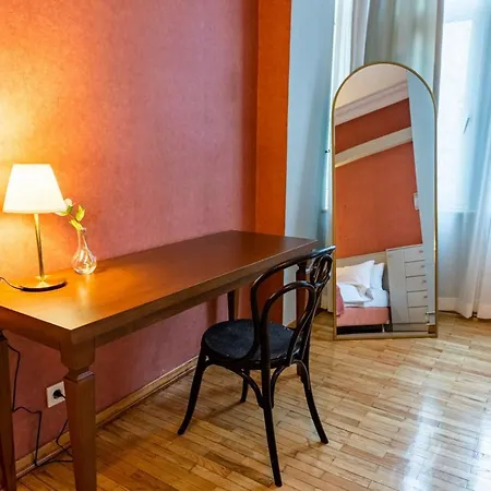 Enchanting Flat In Beyoglu With Bosphorus View Apartment *